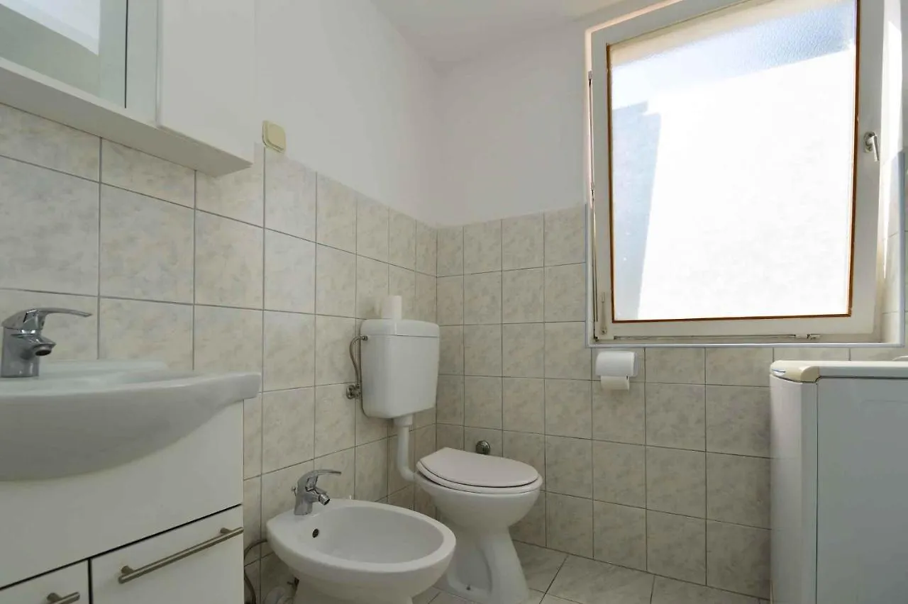 Two-Bedroom Apartment Pula Near Sea 1 Veruda 0*,  Kroatien