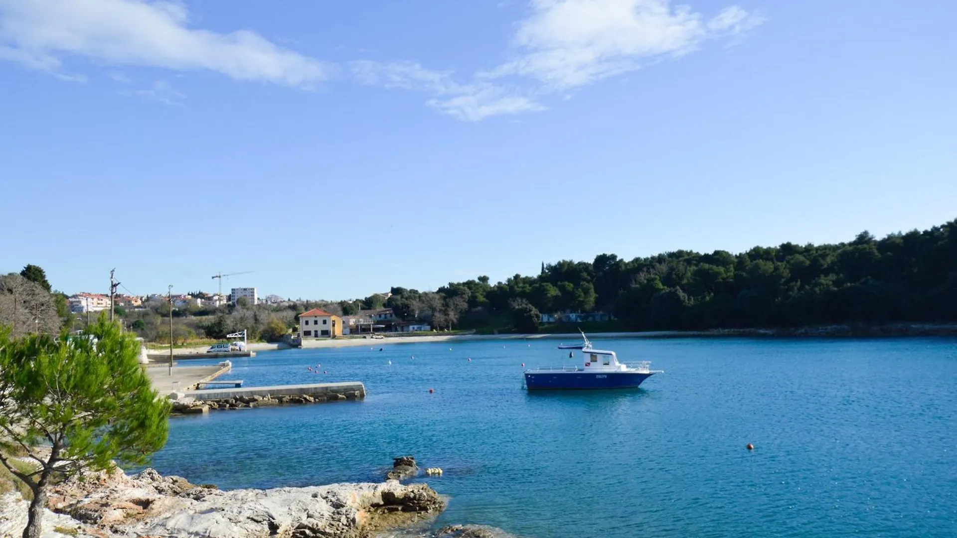 Two-Bedroom Apartment Pula Near Sea 1 Veruda